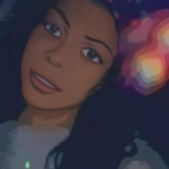 Meet your Posher, Abbi - Picture 1 of 1